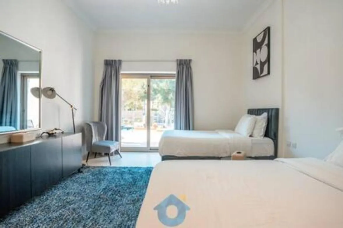 G15Sa Ultra-Modern 3-Br Duplex In Palm Jumeirah Dubai